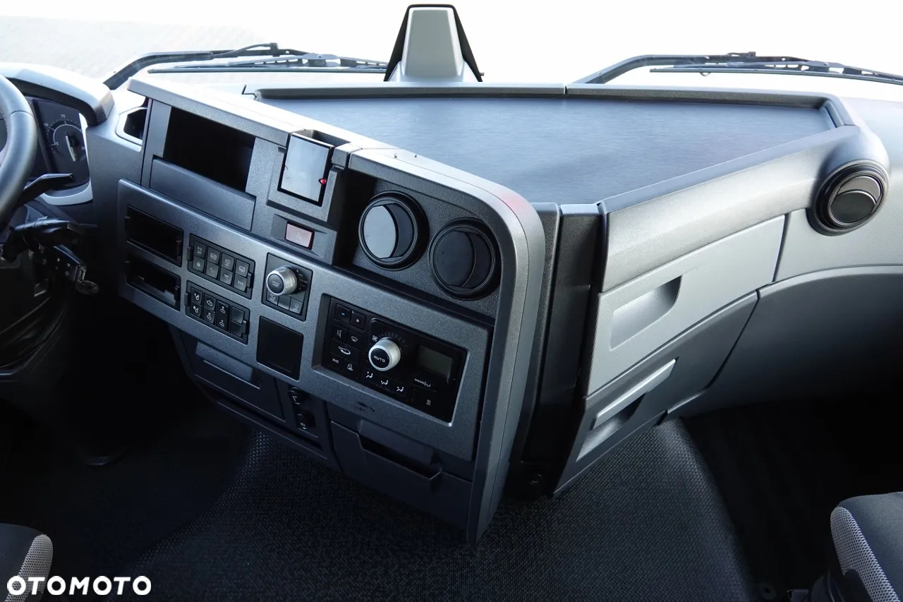 Renault T 440 / 13 LITROWY / RETARDER / KLIMA POSTOJOWA /  ALUFELGI / SPROWADZONA / PO KONTRAKCIE SERWISOWYM - 31