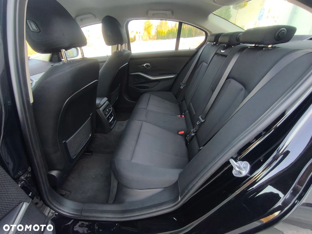 BMW Seria 3 320e - 20