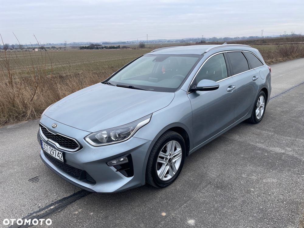 Kia Ceed 1.6 CRDi 136 DCT ISG Spirit - 2