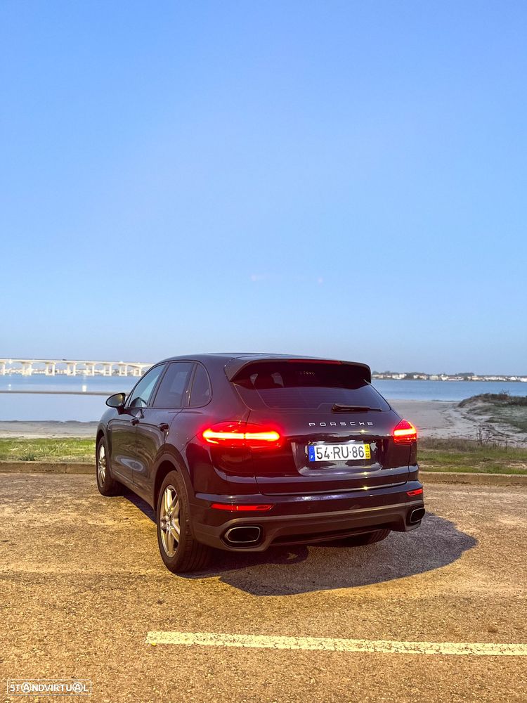 Porsche Cayenne Standard - 5