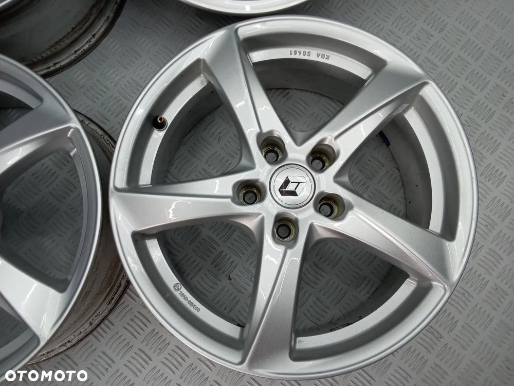 Felgi Ranault Kadjar Captur Koleos Laguna III Megane III Dacia Duster 7Jx17 et40 5x114,3 - 4