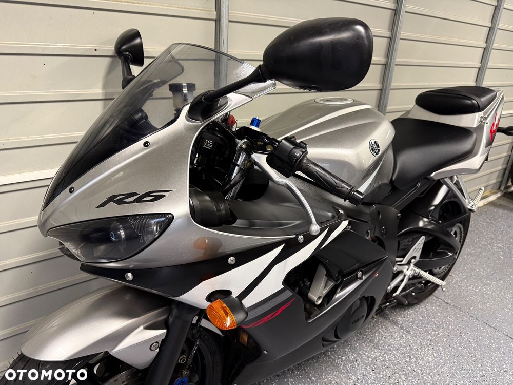Yamaha R6 - 19