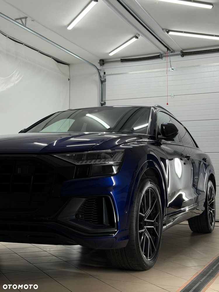 Audi Q8 - 11