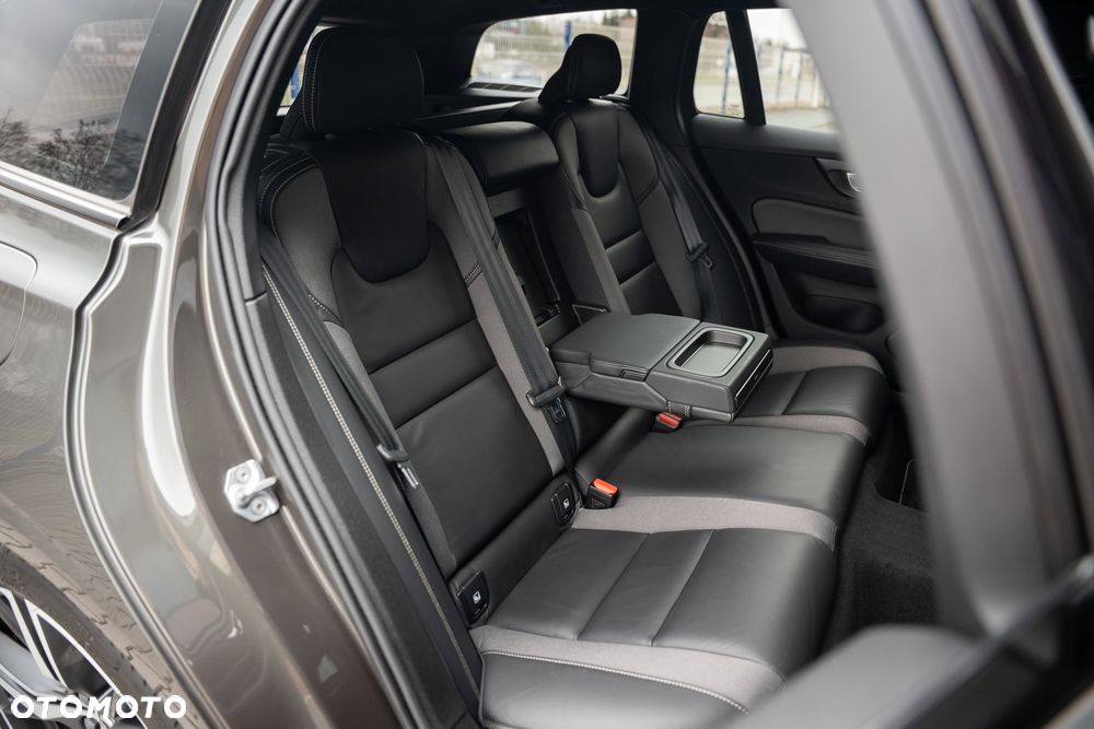 Volvo V60 B4 B Geartronic RDesign - 36