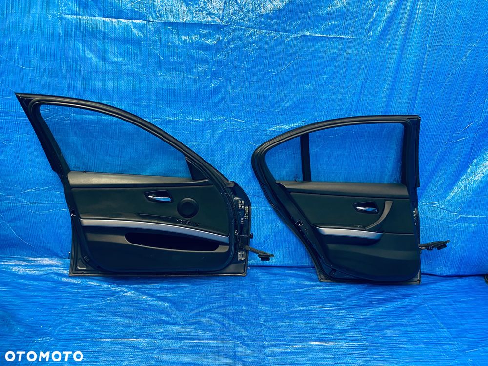 DRZWI LEWE LEWY PRZÓD PRZEDNIE TYŁ TYLNE KOMPLETNE BMW E90 SEDAN 07R ; LAKIER A22 ORYGINAŁ EUROPA - 11