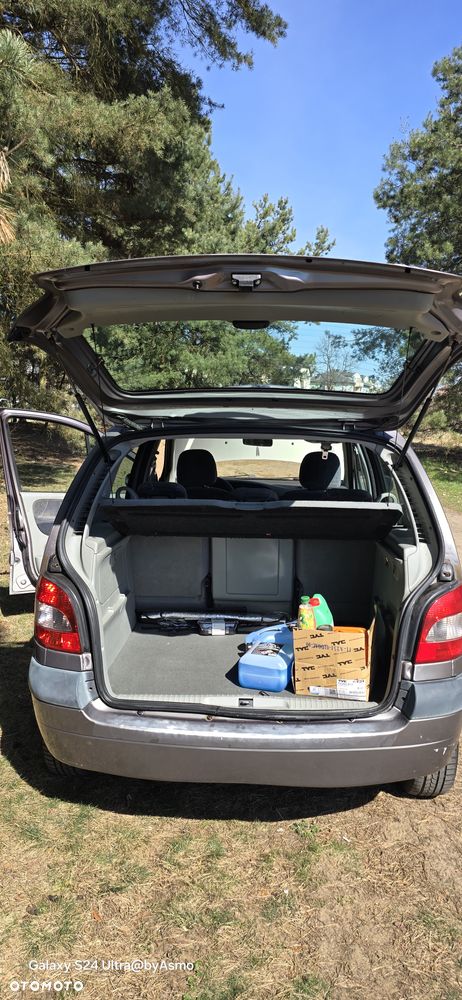 Renault Scenic 1.6 16V Family - 13