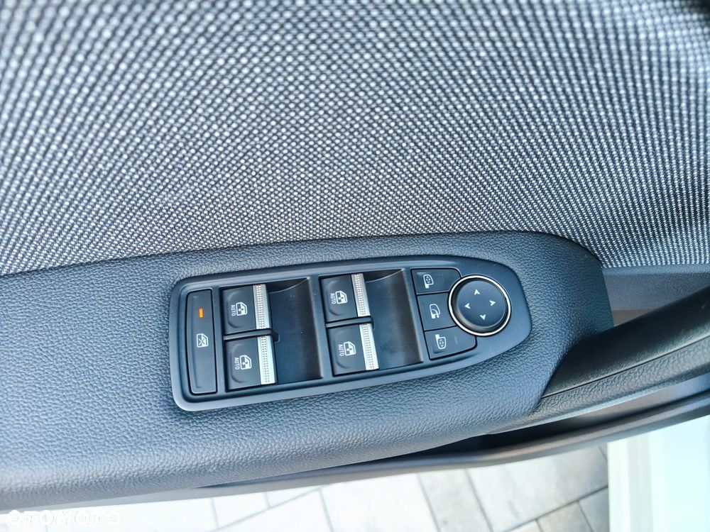 Renault Captur TCe Mild Hybrid 140 EDC GPF TECHNO - 14