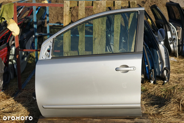 Drzwi przód przednie lewe Nissan Note I Lift KY0