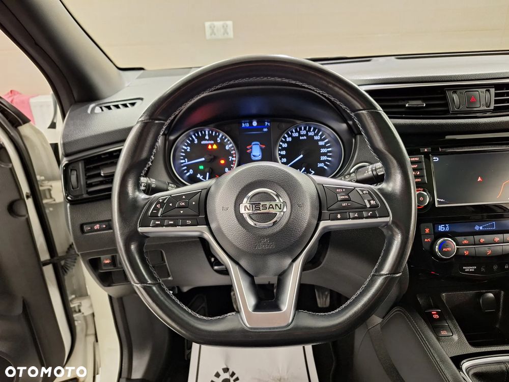 Nissan Qashqai 1.3 DIG-T TEKNA - 31