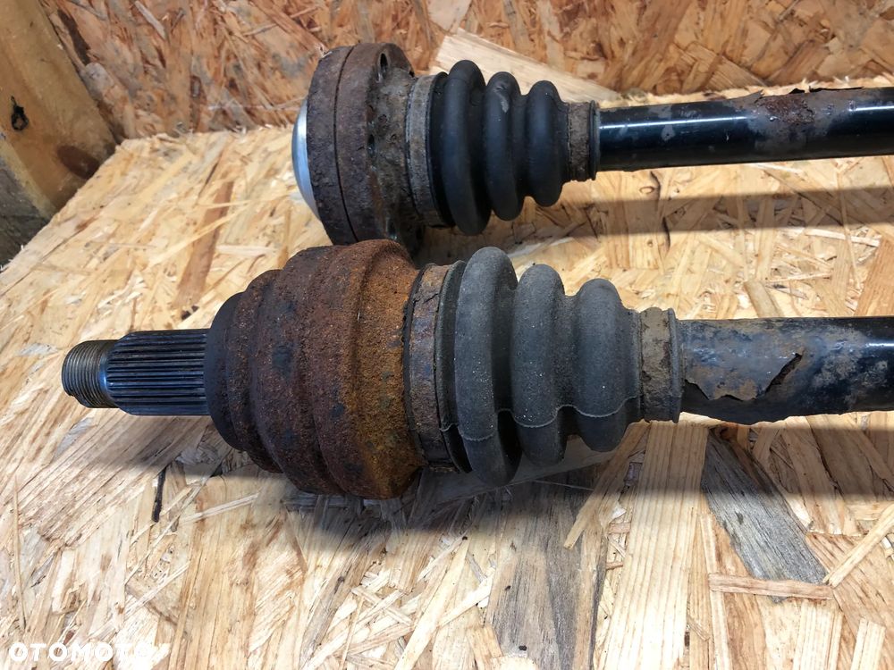 BMW E60 E61 E63 E64 PÓŁOŚ LEWA PRAWA TYŁ - 7