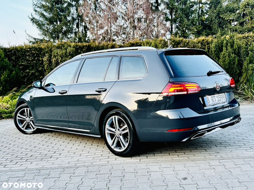 Volkswagen Golf - 4
