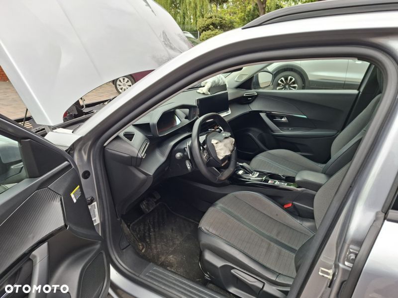 Peugeot 2008 1.5 BlueHDi Allure Pack S&S EAT8 - 24