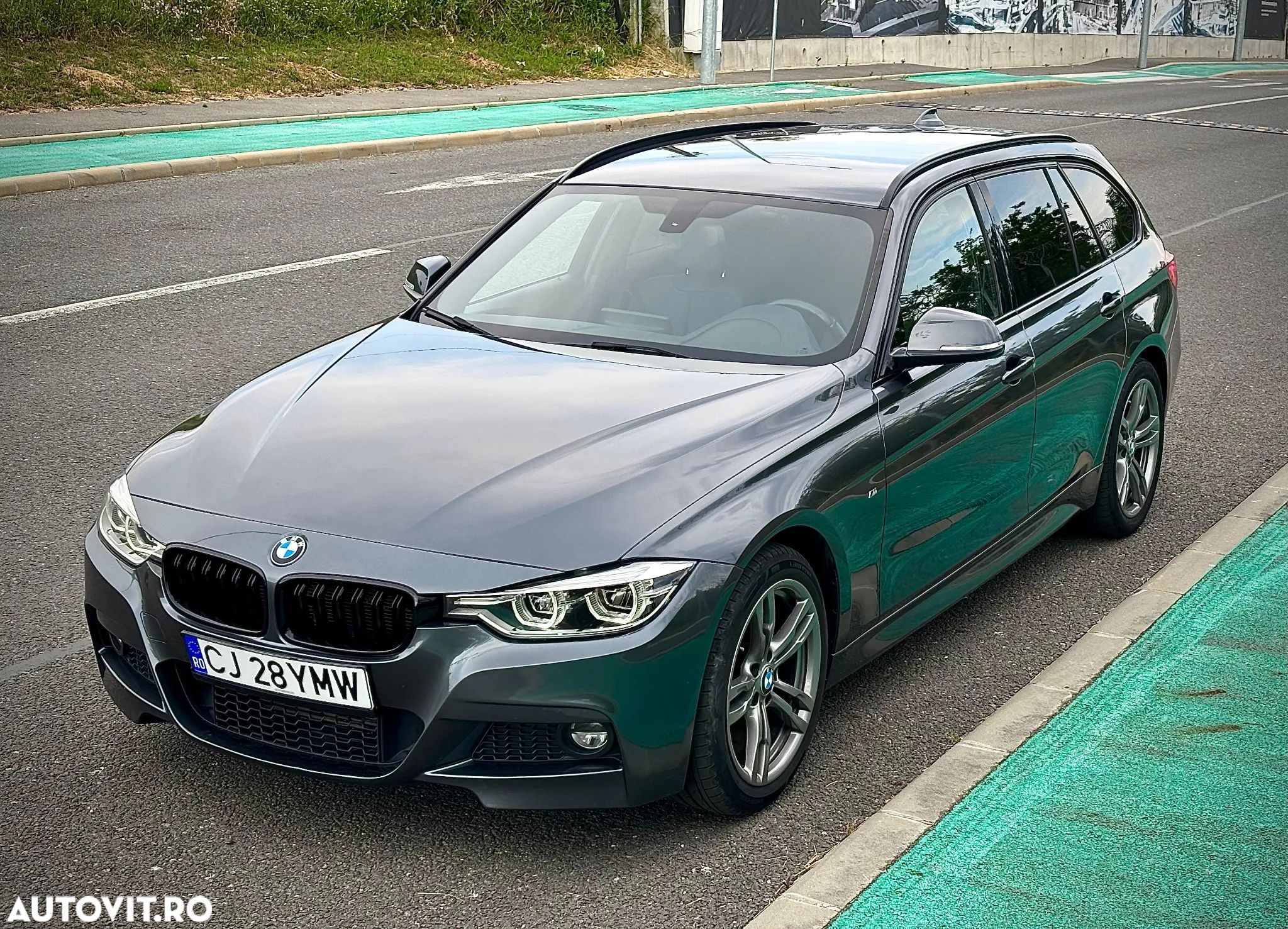 BMW Seria 3 318d Touring Aut. M Sport - 1