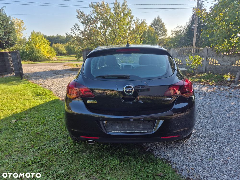 Opel Astra 1.6 Turbo Cosmo - 20