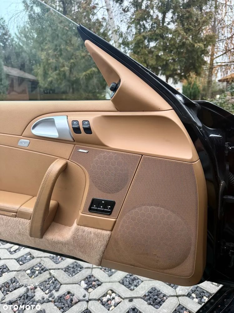 Porsche 911 Carrera - 15