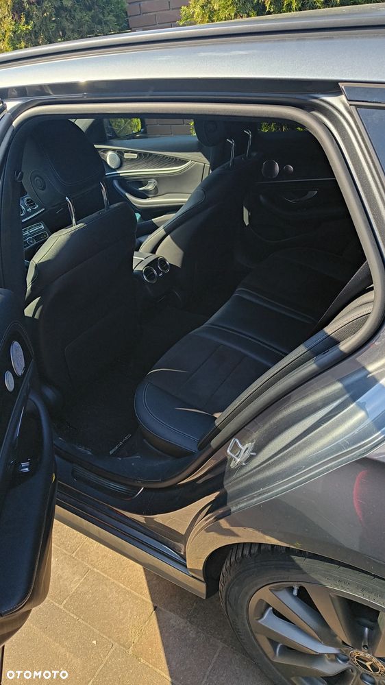 Mercedes-Benz Klasa E 220 d 4Matic 9G-TRONIC - 12