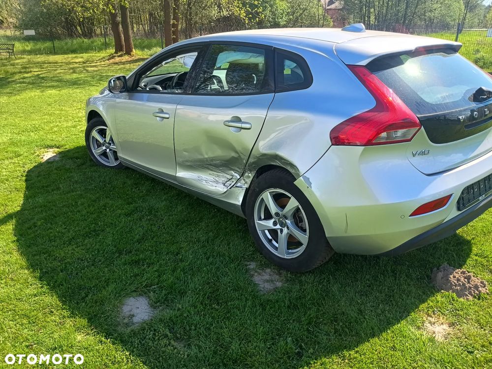 Volvo V40 D2 Geartronic Momentum - 5