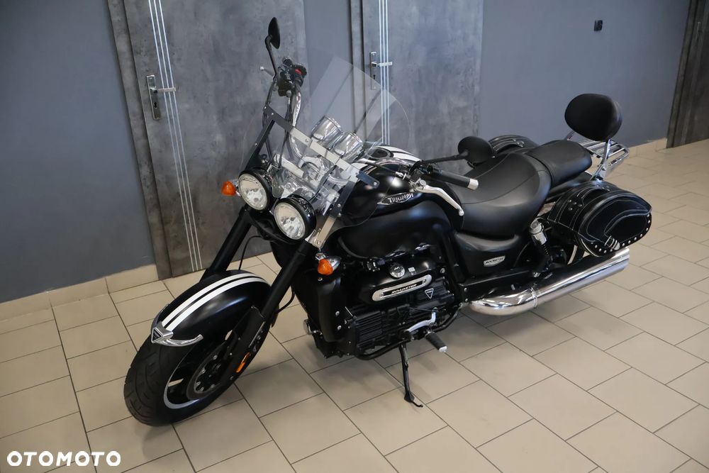 Triumph Rocket - 16
