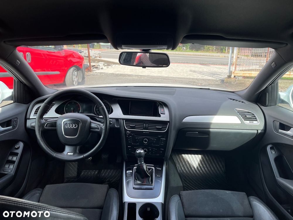 Audi A4 Avant - 10