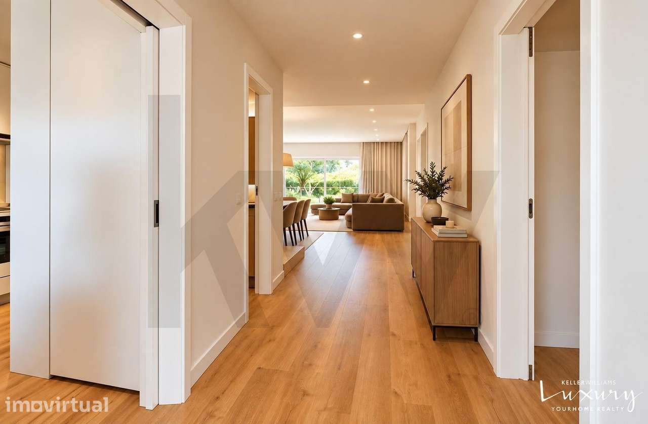 Cascais, Vila Bicuda | Moradia T3 cuidadosamente remodelada junto à Qu - Grande imagem: 3/24