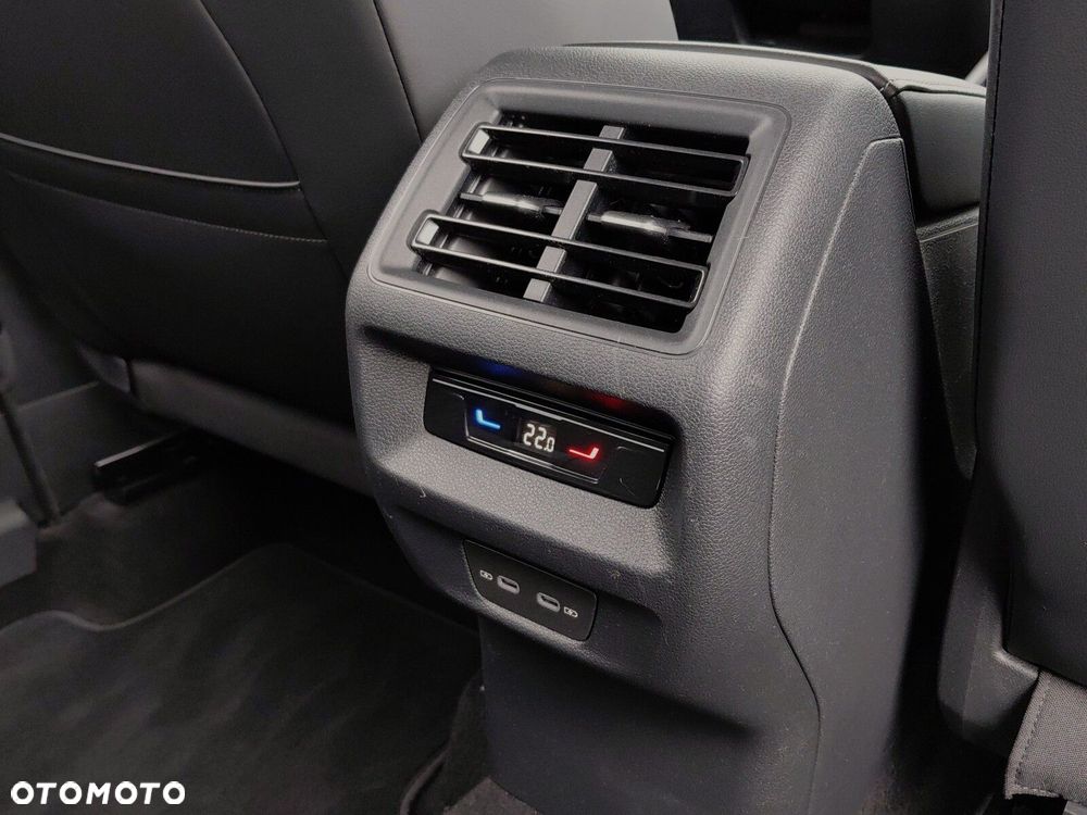 Volkswagen Tayron 2.0 TDI SCR 4Mot Elegance DSG - 26