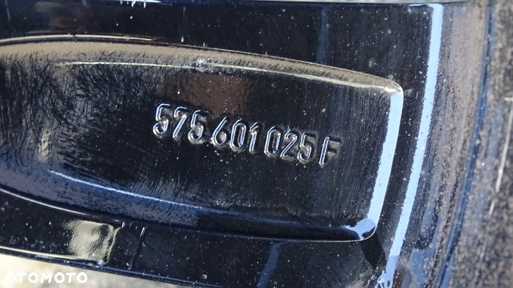 SEAT ATECA 575 - felga 8Jx19H2 ET45 5x112 - 10