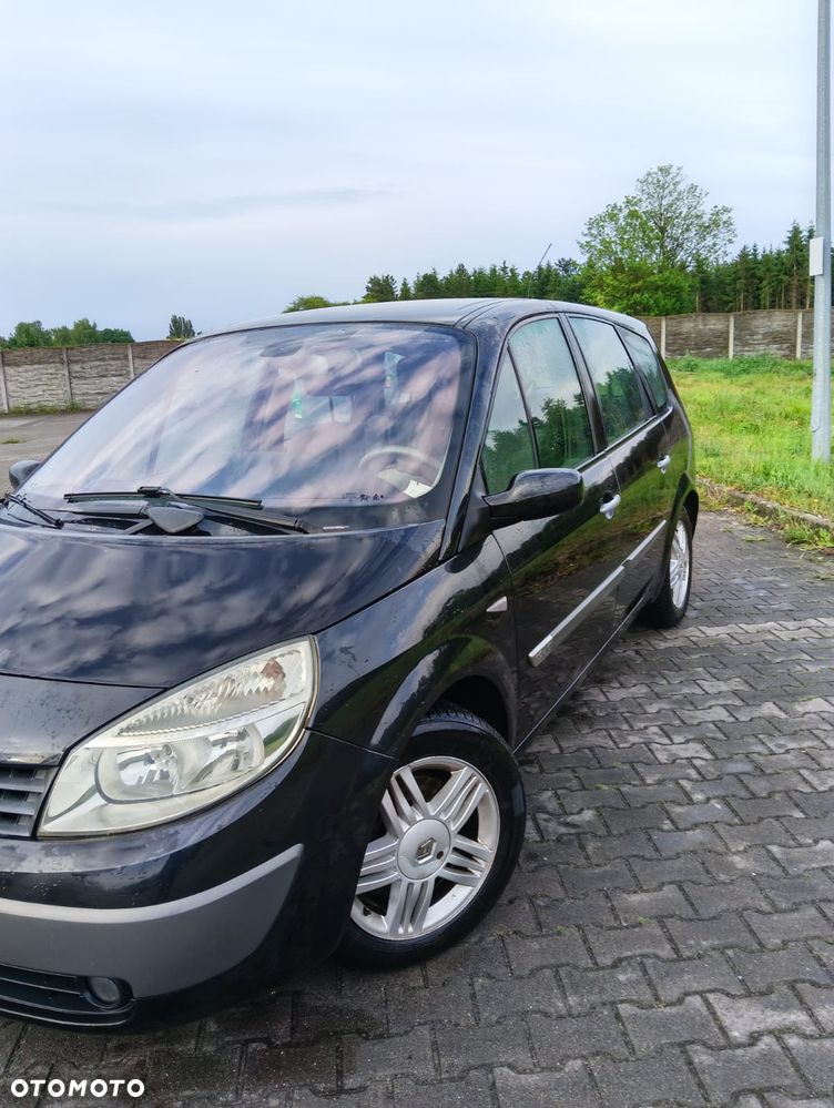 Renault Scenic - 1