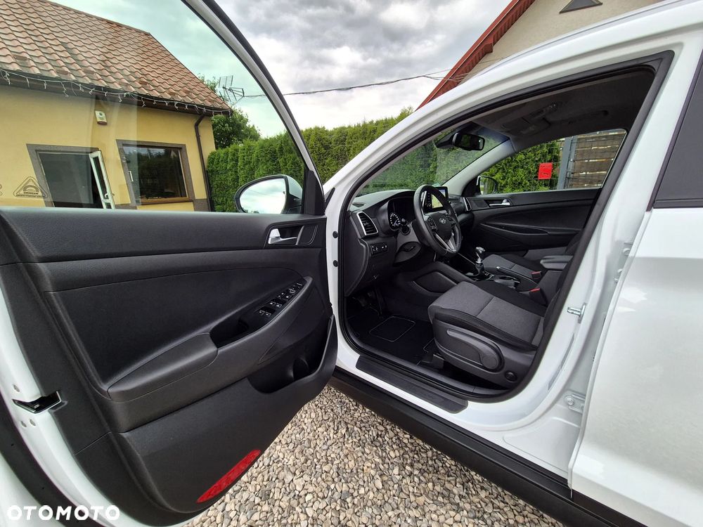 Hyundai Tucson 1.6 GDI BlueDrive Comfort 2WD - 22