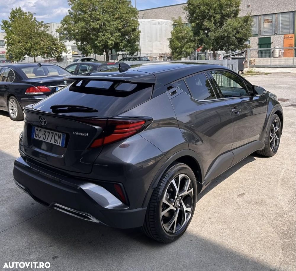 Toyota C-HR - 4