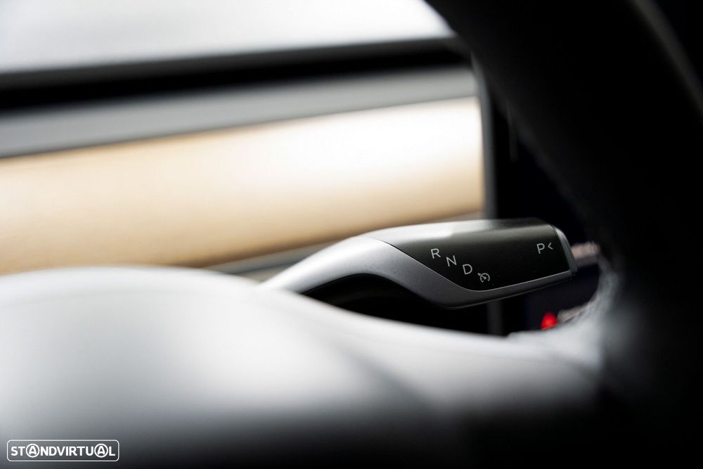 Tesla Model 3 Long Range Tração Traseira - 9