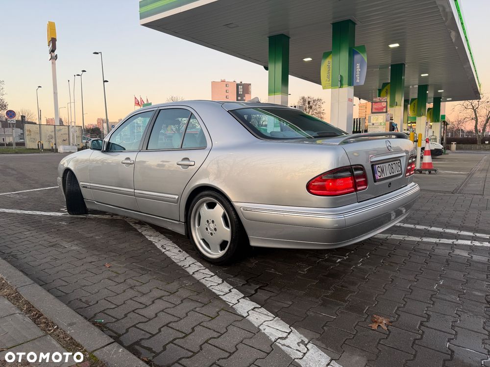 Mercedes-Benz Klasa E 200 Kompressor Avantgarde - 4