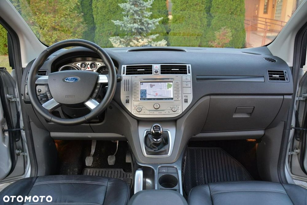 Ford Kuga 2.0 TDCi 4x4 Titanium - 20