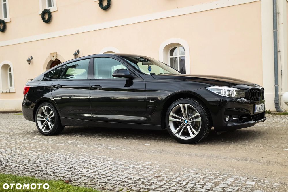 BMW Seria 3 330i Sport Line Sport - 11