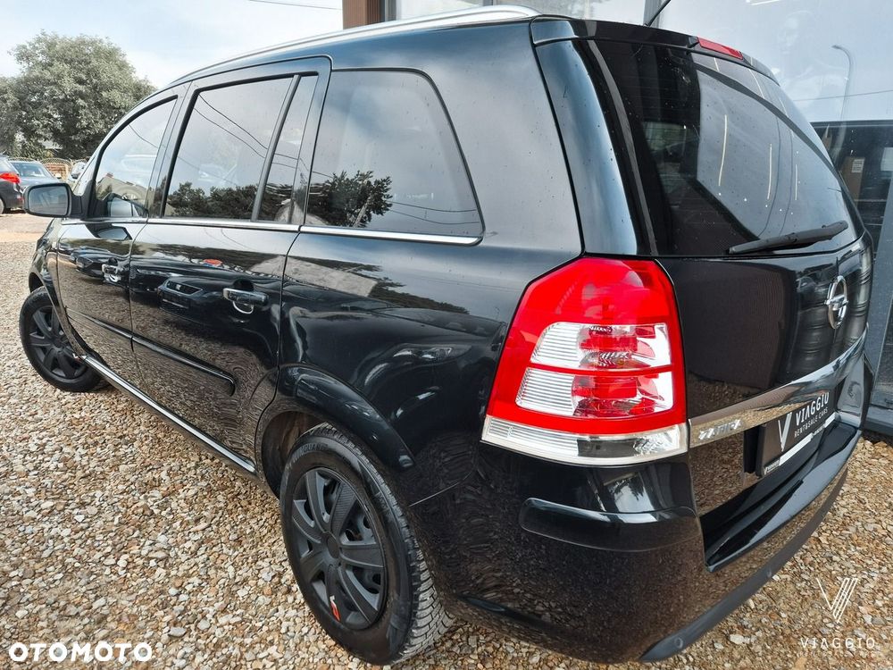 Opel Zafira 1.8 Family Plus - 3