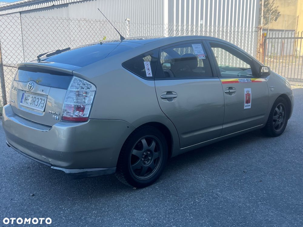 Toyota Prius 1.5 VVT-i Prestige - 4