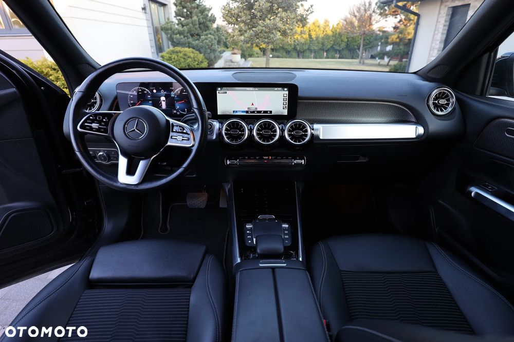 Mercedes-Benz GLB - 31