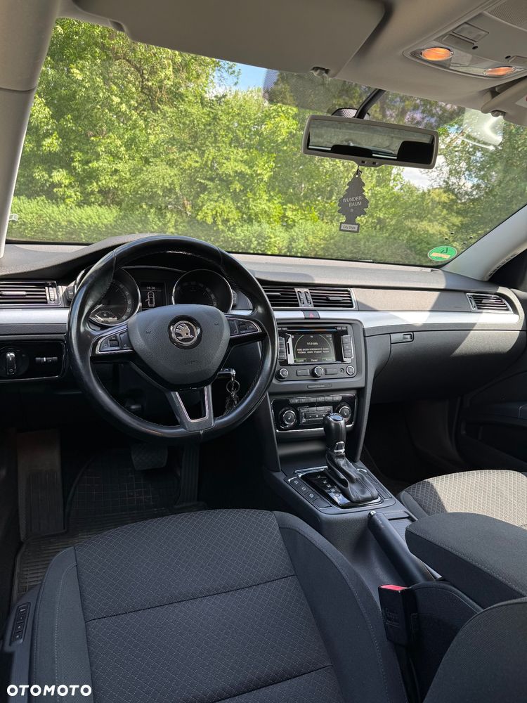 Skoda Superb 2.0 TDI DSG Ambition - 17