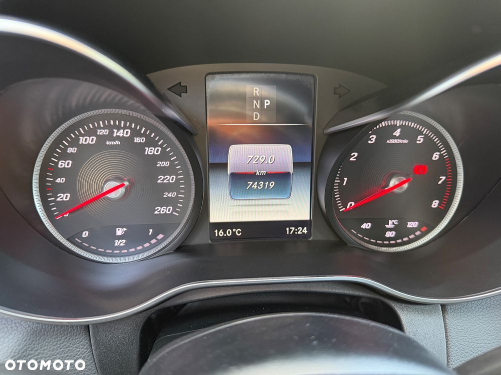 Mercedes-Benz Klasa C 200 9G-TRONIC - 39