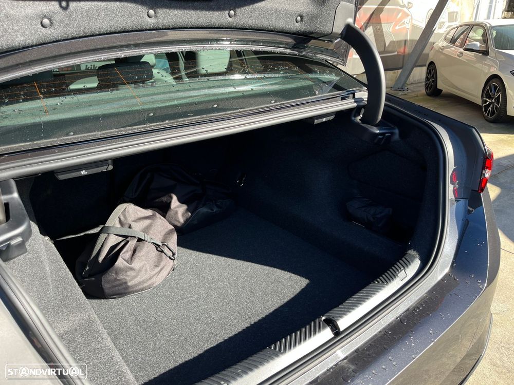 BMW 530 e Pack Desportivo M - 9