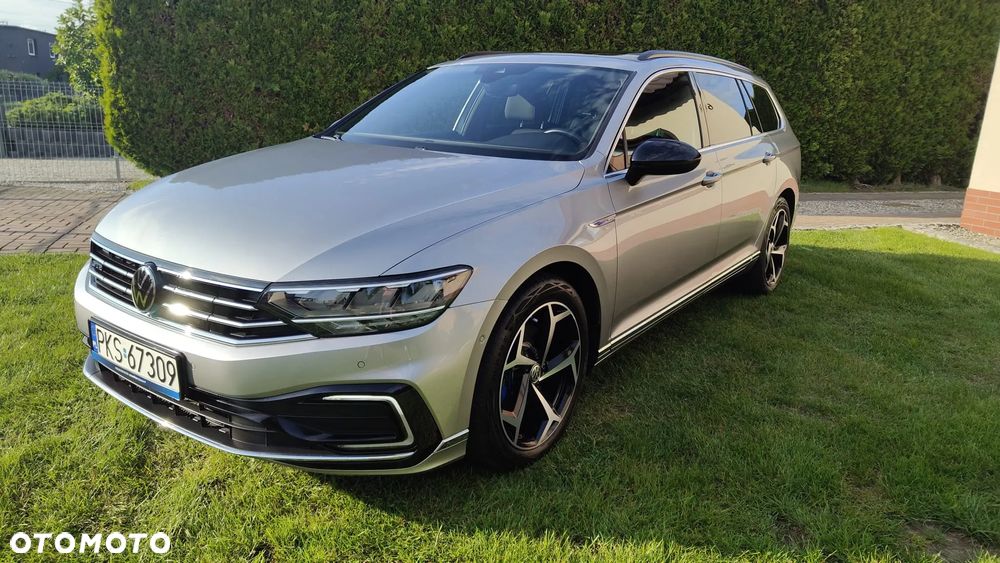 Volkswagen Passat ver-variant-1-4-tsi-plug--in--hybrid-dsg-gte - 1