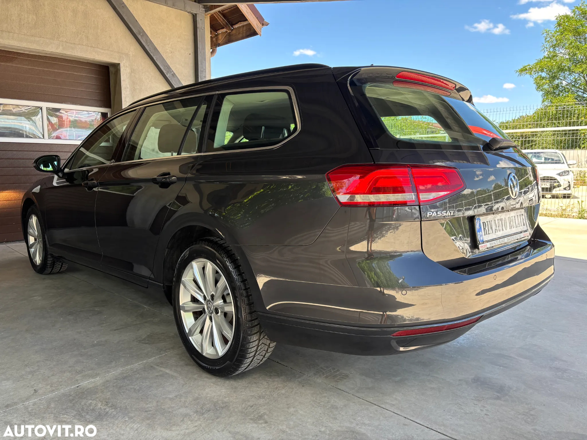 Volkswagen Passat Variant 2.0 TDI DSG (BlueMotion Technology) Comfortline - 8