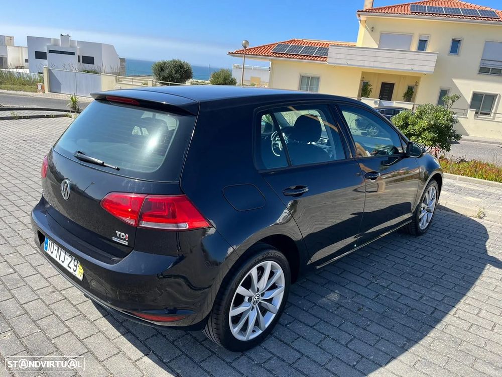 VW Golf 1.6 TDi Trendline BlueMotion - 4