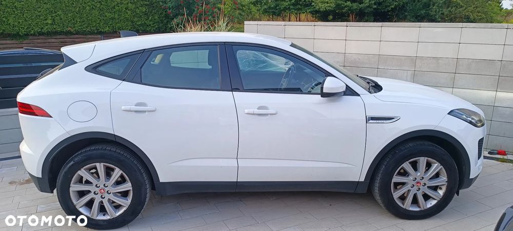 Jaguar E-Pace D150 S - 12