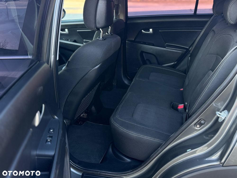 Kia Sportage 1.7 CRDI 2WD Attract - 12