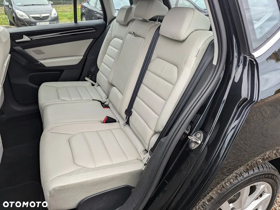 Volkswagen Golf Sportsvan 2.0 TDI SCR DSG Highline - 33