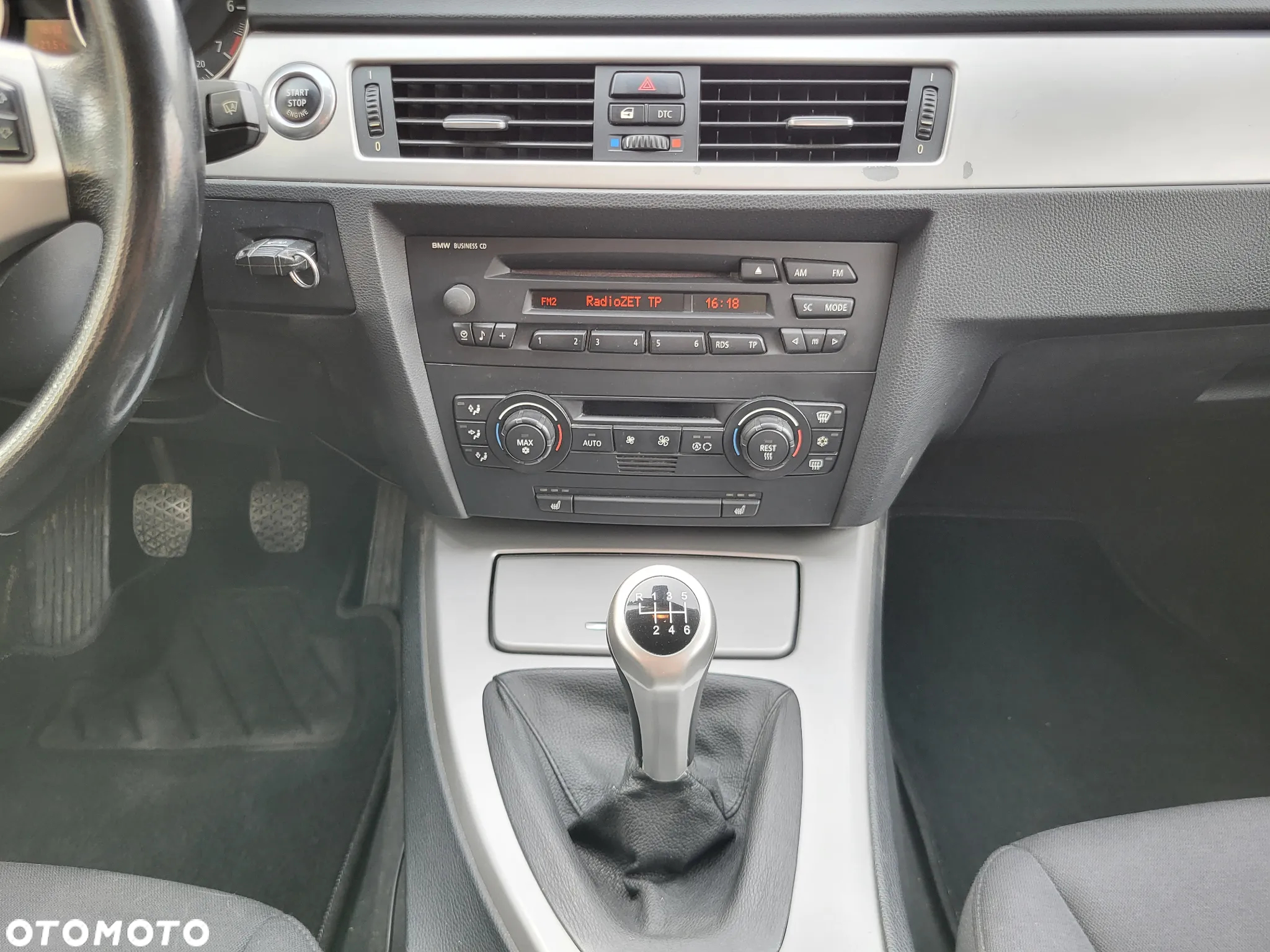 BMW Seria 3 318i - 12