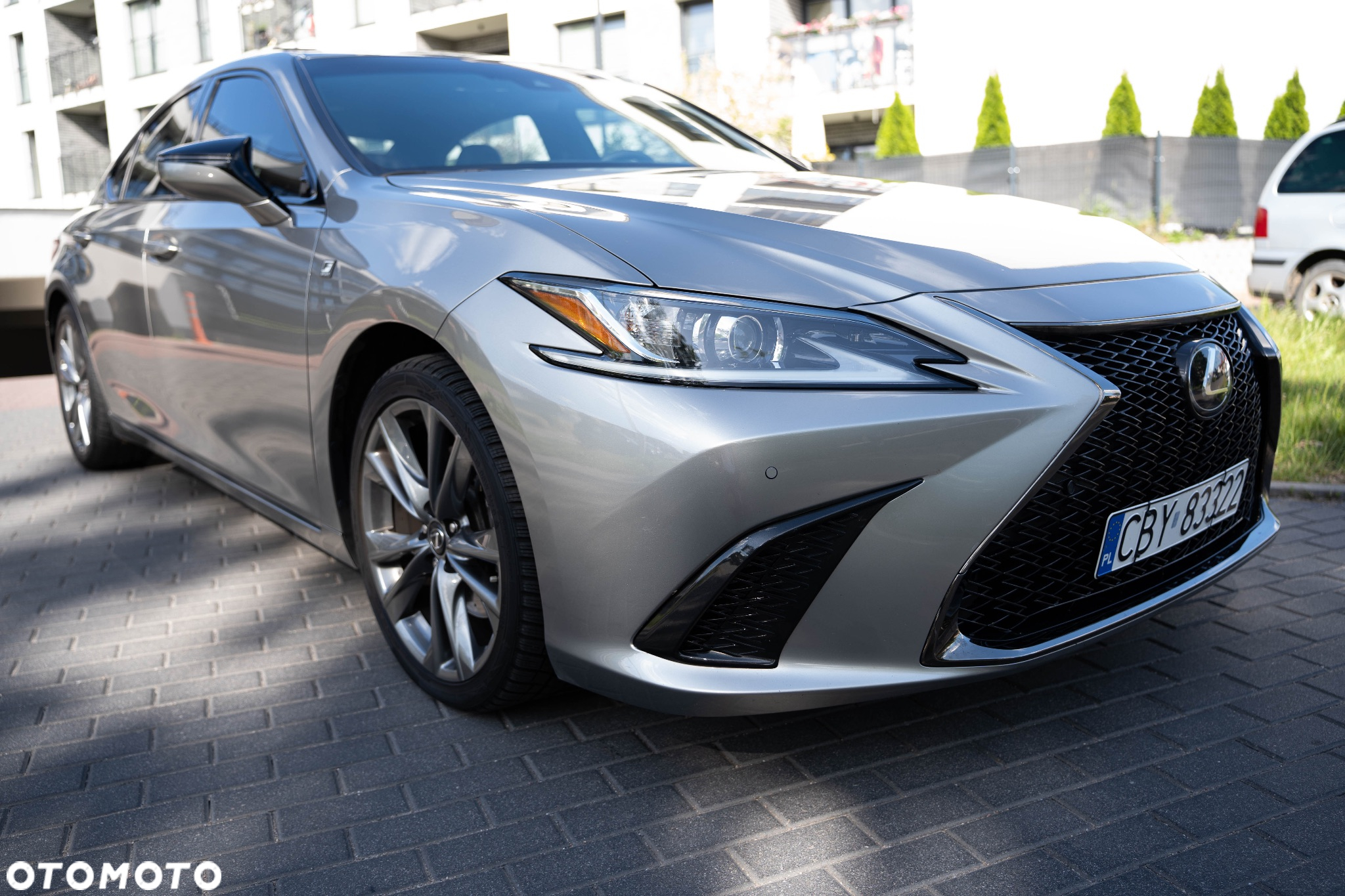 Lexus ES - 9