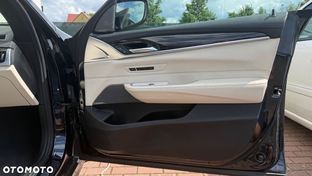 BMW 6GT 640i xDrive - 16