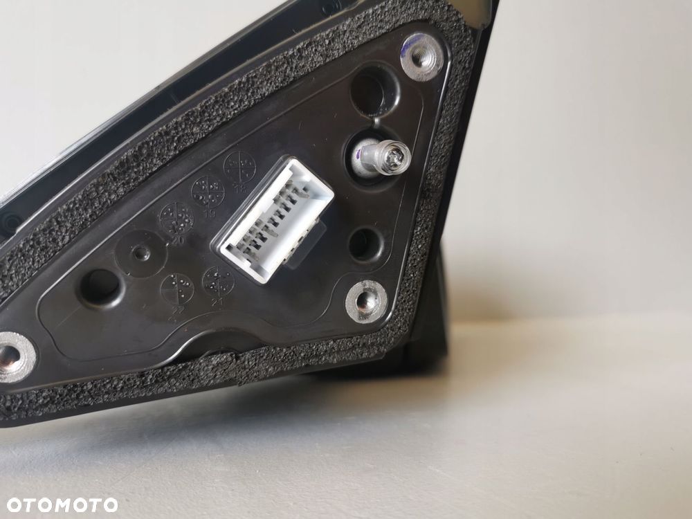 KIA X-CEED PROCEED CEED III LIFT 23 LUSTERKO PRAWE 10 PIN HW - 8