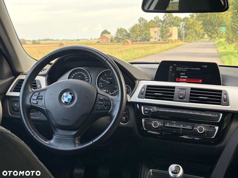 BMW Seria 3 - 12